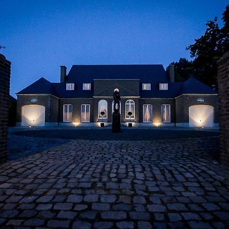 Villalux Kortessem Exteriör bild